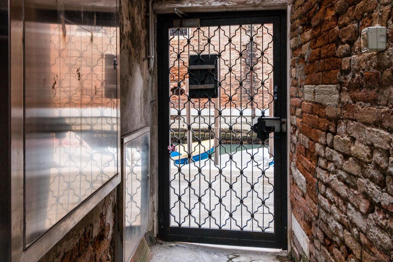 Appartement Corderie De La Tana Biennale Exhibition @arsenale Venise