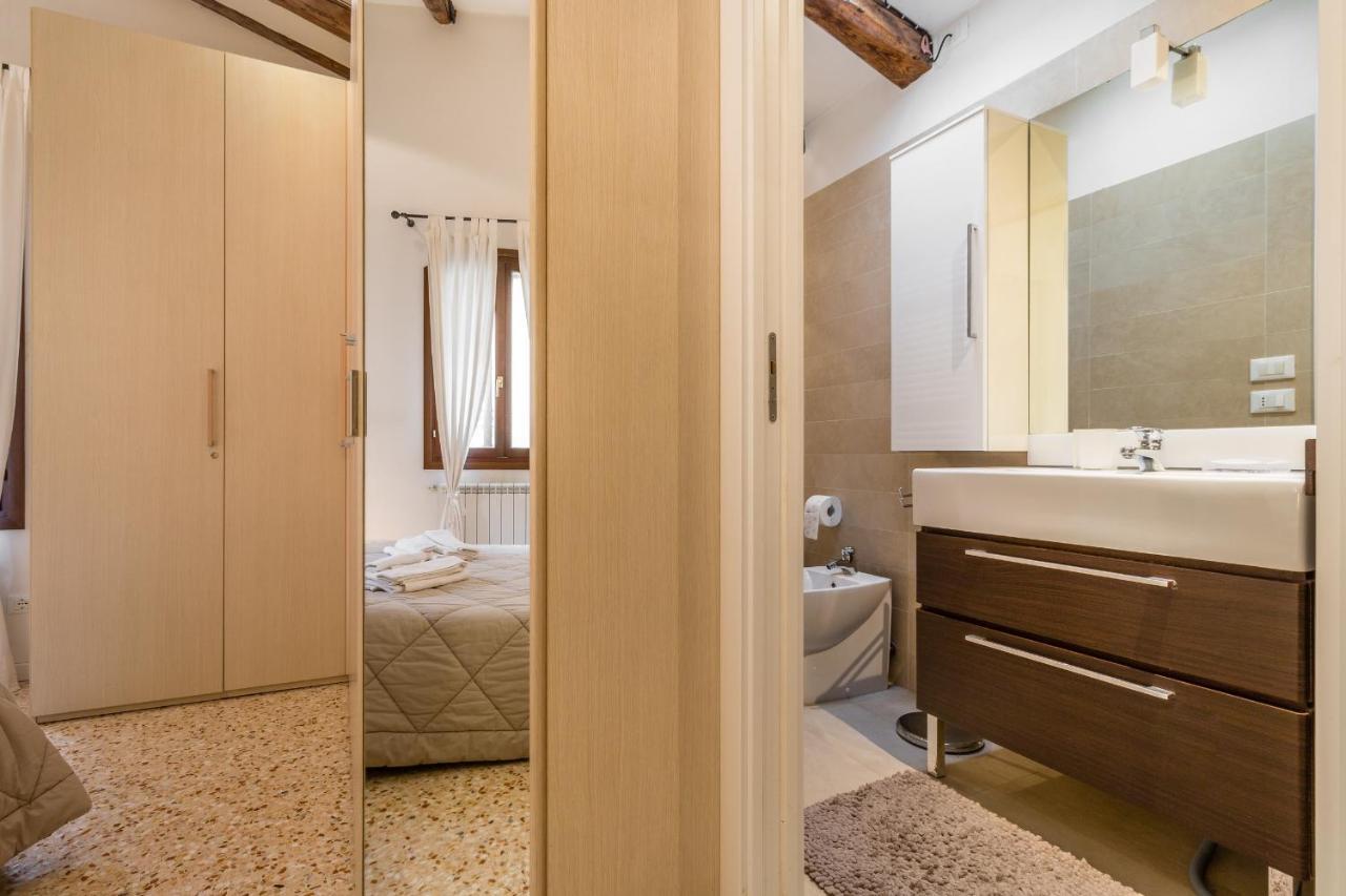 Appartement Corderie De La Tana Biennale Exhibition @arsenale *